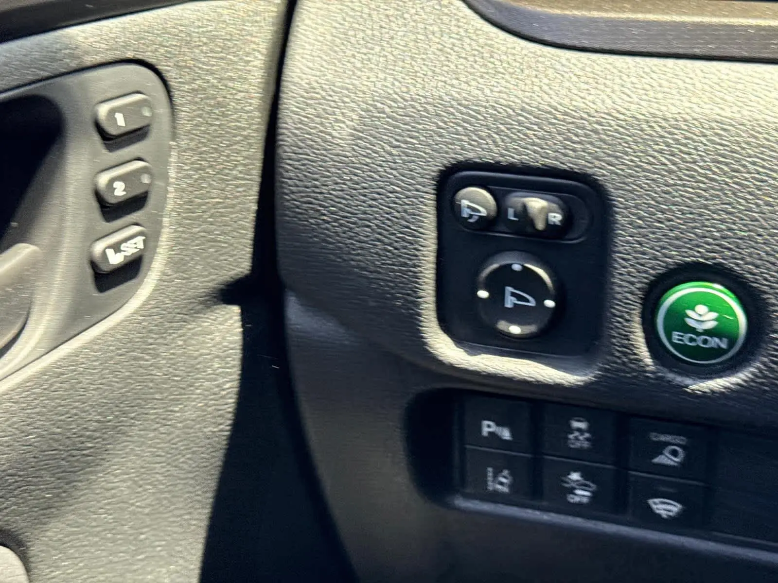 2025 Honda Ridgeline TrailSport photo 22