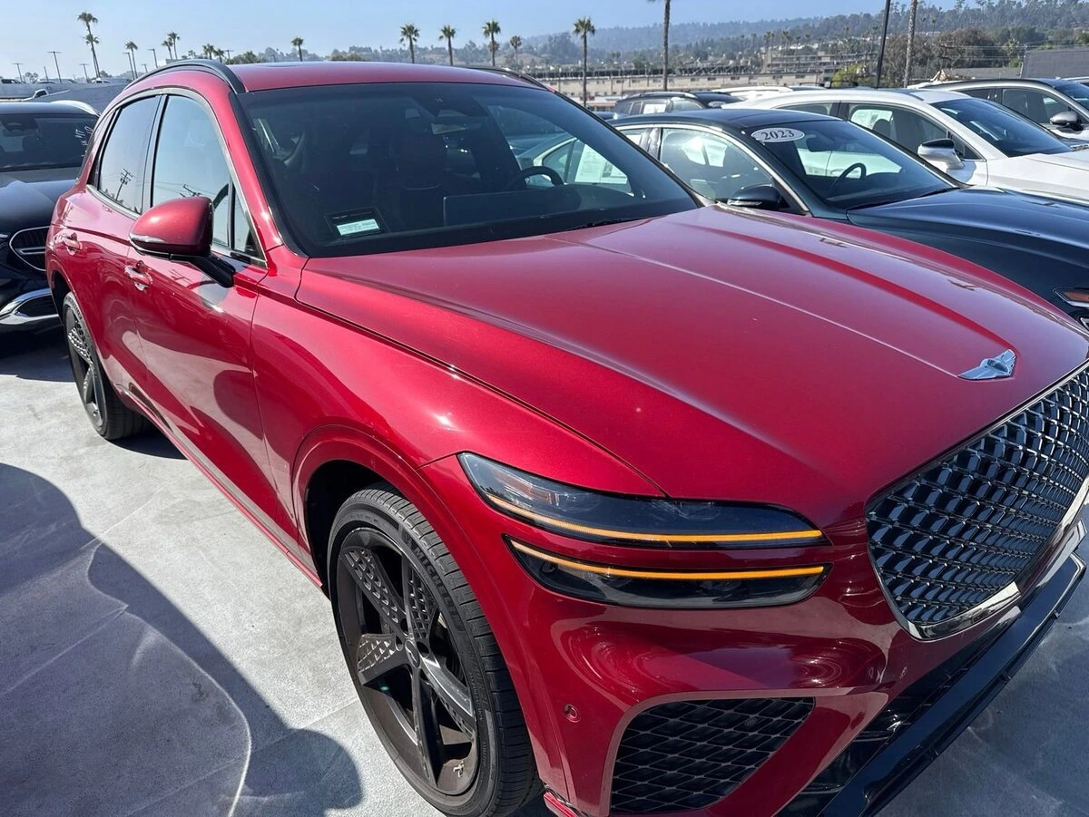 2024 GENESIS GV70