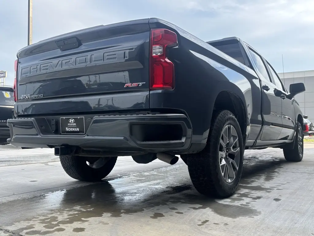 2021 Chevrolet Silverado 1500 RST photo 4