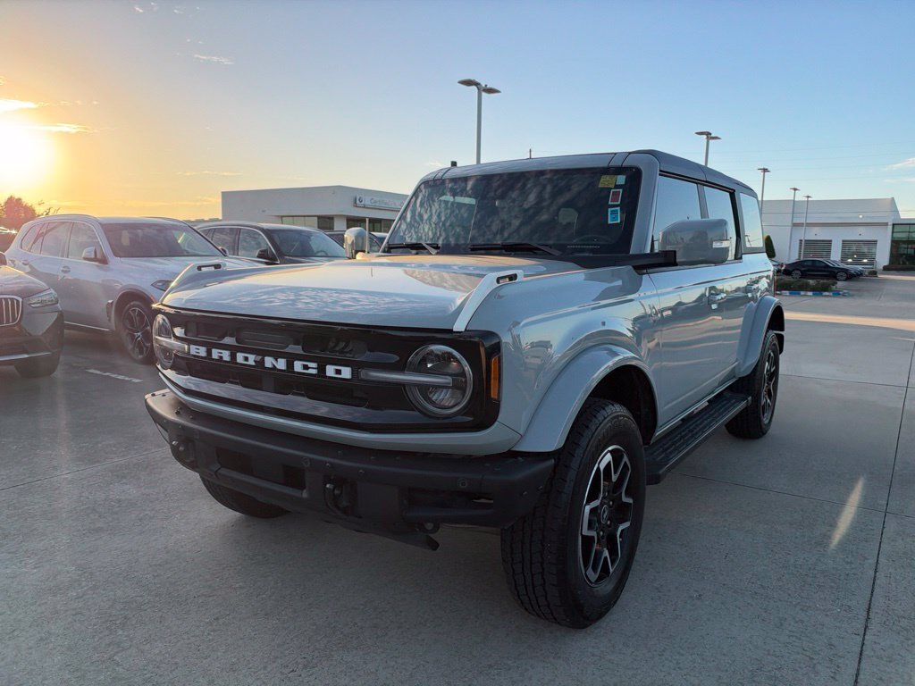 2024 Ford Bronco Outer Banks
