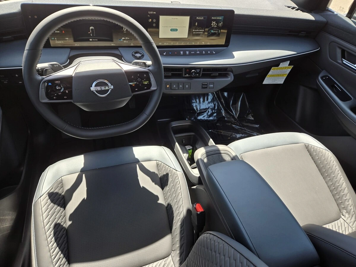 2026 Nissan LEAF Platinum+ - Photo 10