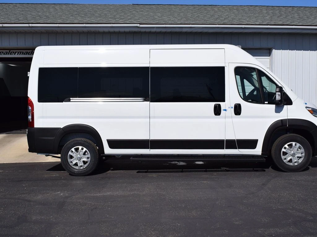 2024 RAM ProMaster Window Van Base - Photo 33