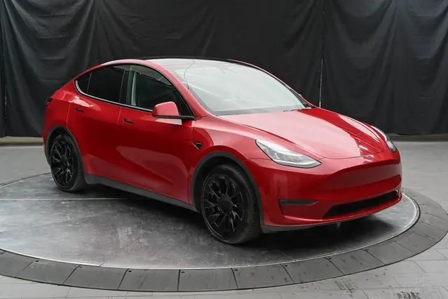 Used 2020 Tesla Model Y Long Range with VIN 5YJYGDEEXLF027237 for sale in Murray, UT