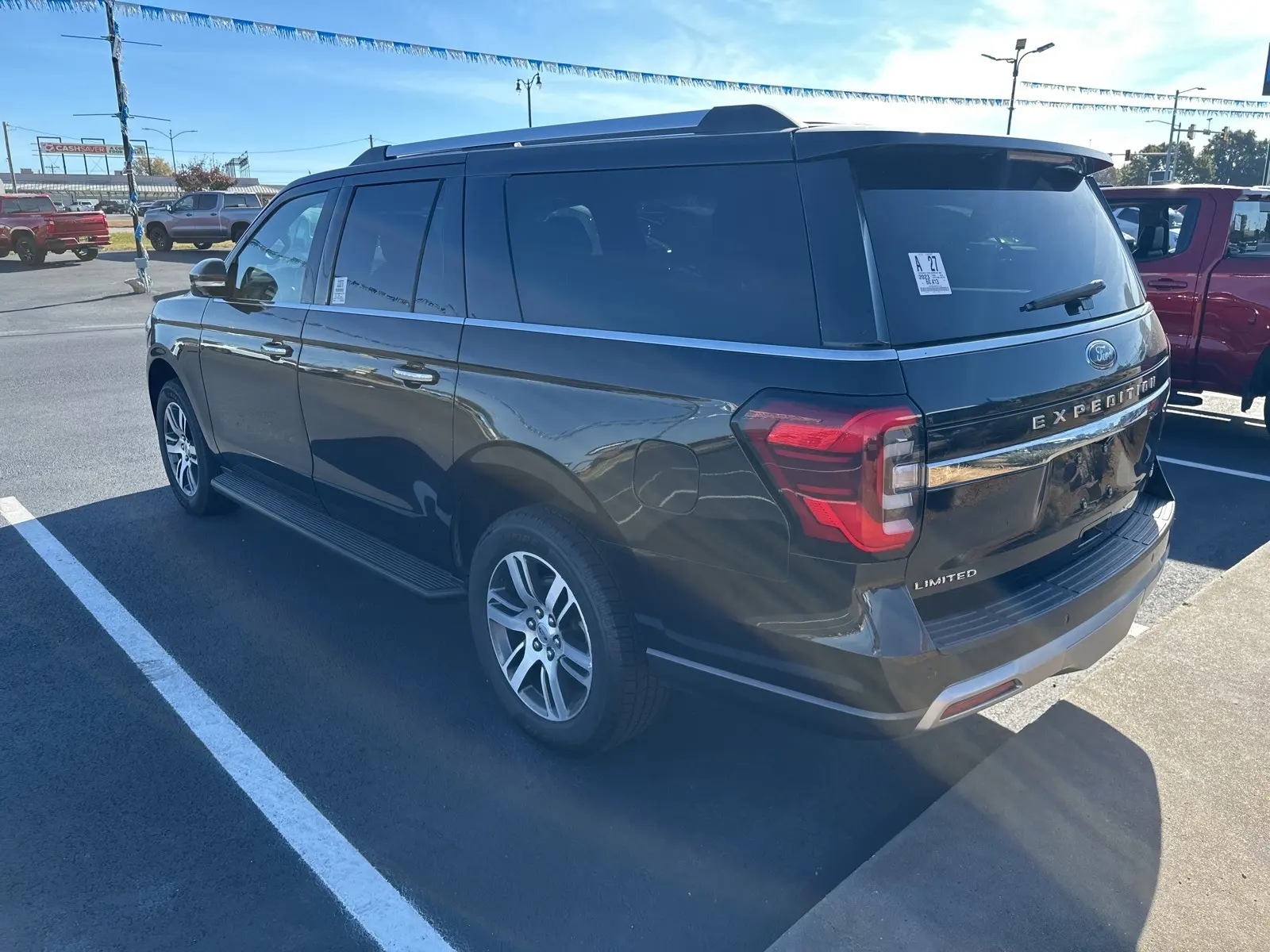 2023 Ford Expedition MAX Limited photo 2