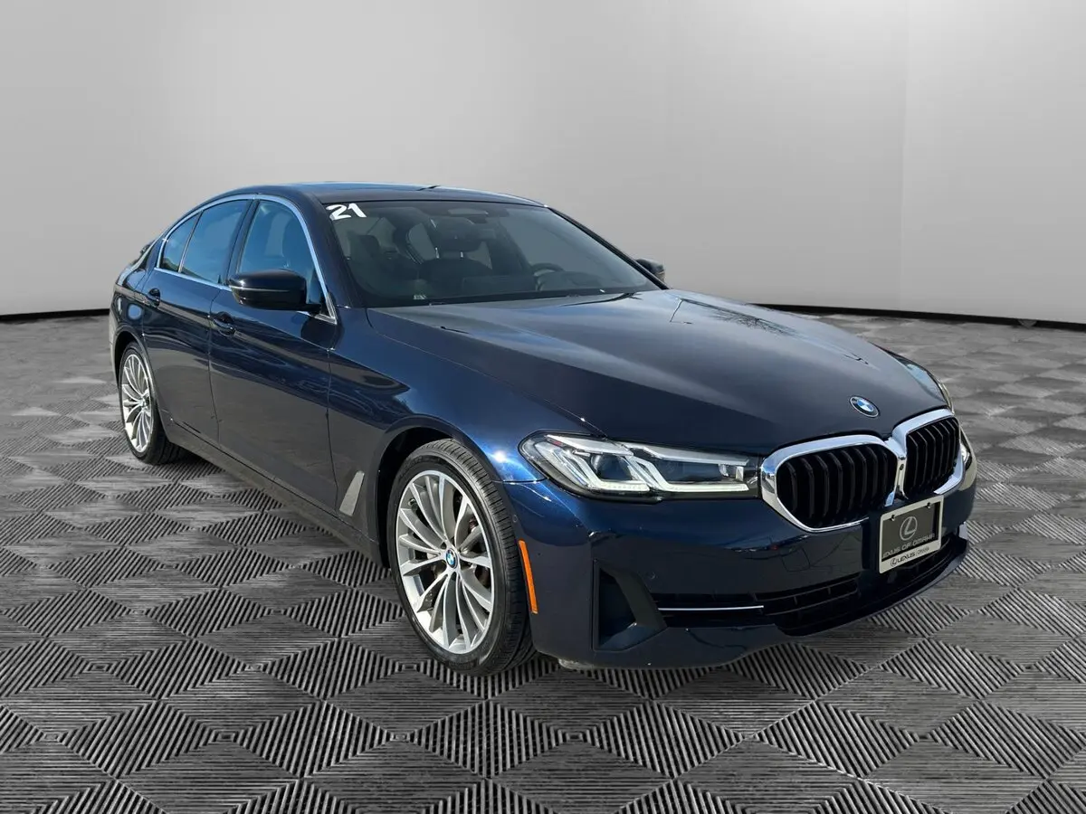 2021 BMW 5 Series 530i's photo