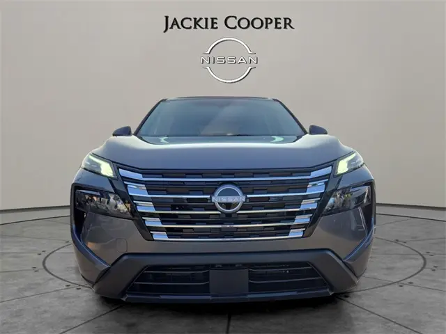 2026 Nissan Rogue SV photo 8