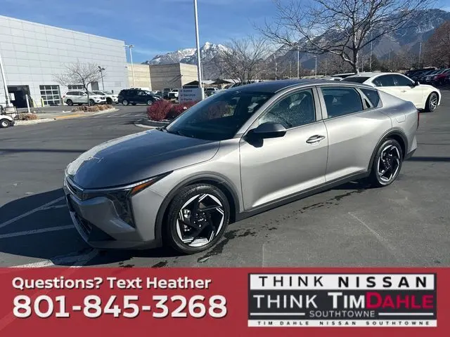 2025 Kia K4 EX's photo