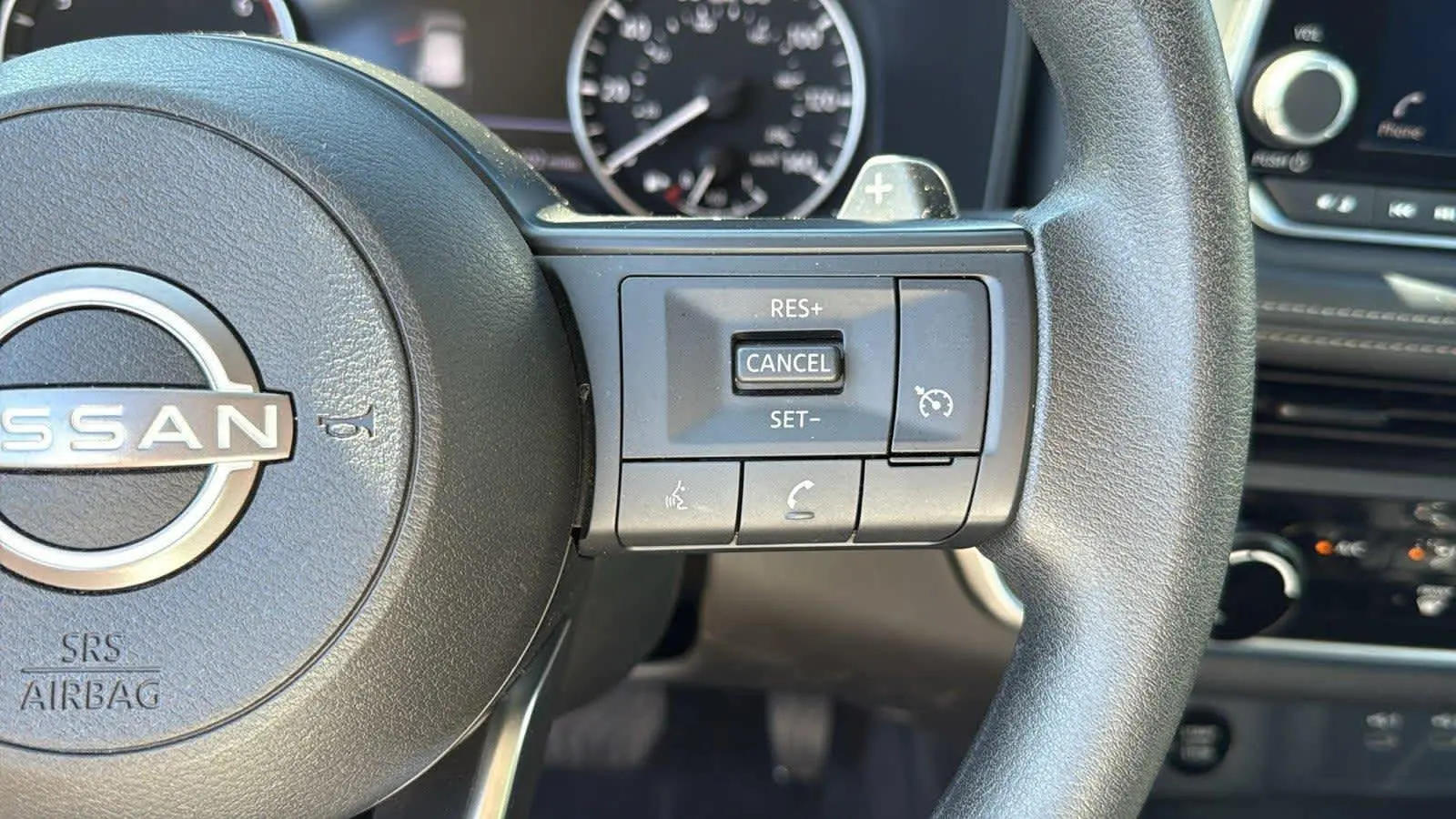 2024 Nissan Rogue S photo 12