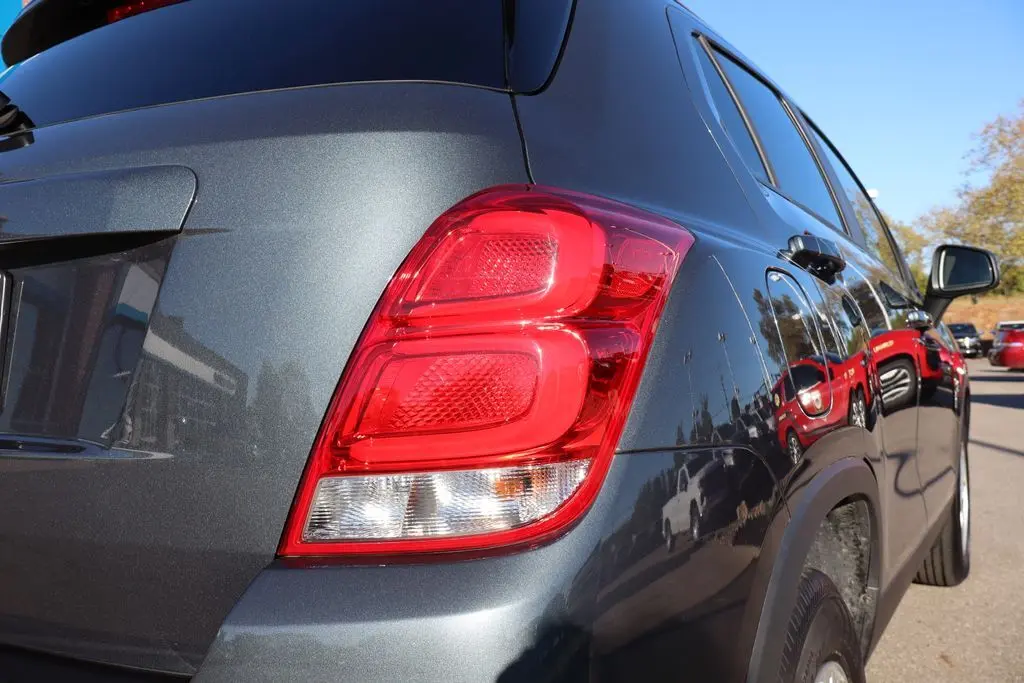 2022 Chevrolet Trax LT photo 29