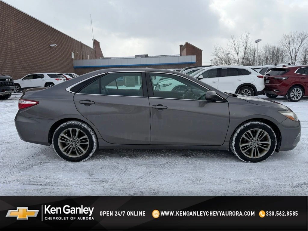2017 Toyota Camry SE