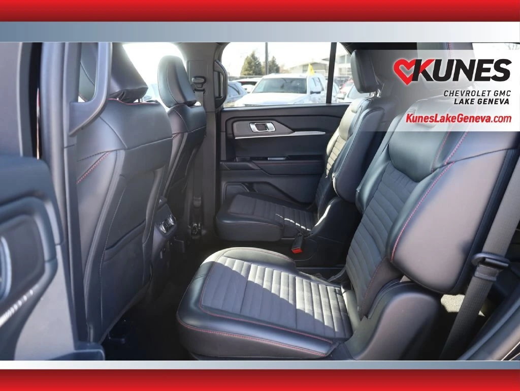2025 Ford Explorer ST-LINE - Photo 23