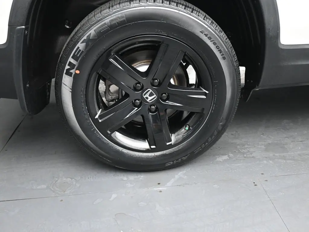 2023 Honda Ridgeline Black Edition photo 10
