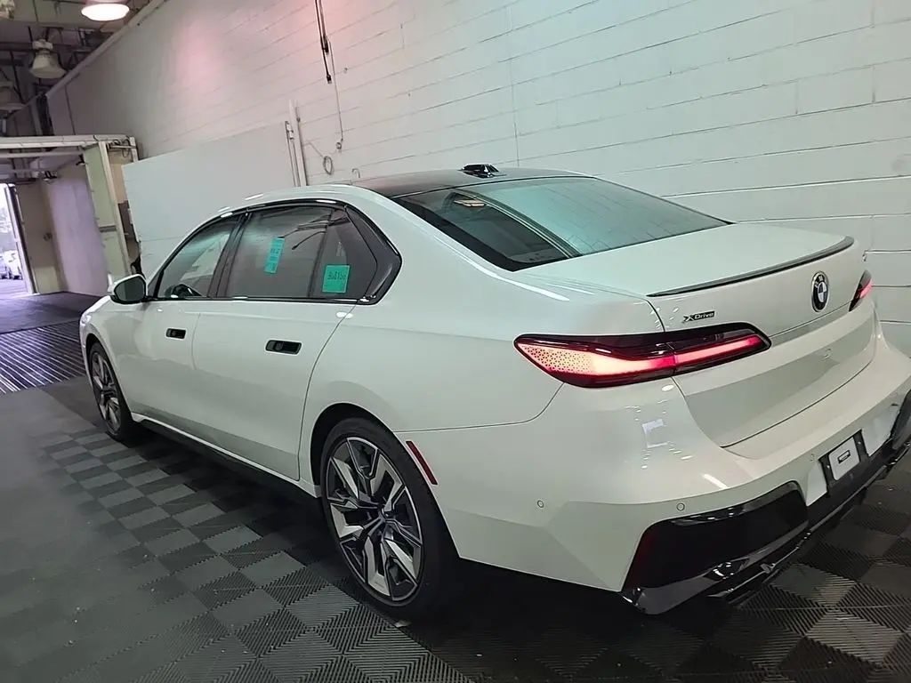 2023 Bmw 760i xDrive photo 4