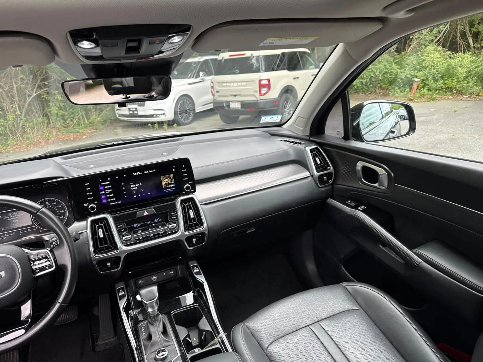 2022 Kia Sorento SX photo 30