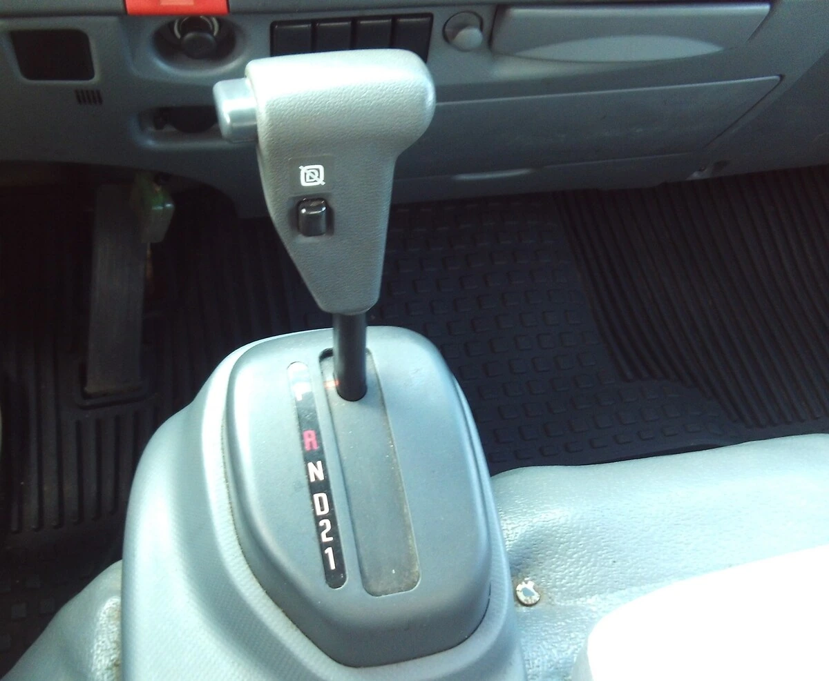 2018 Isuzu NPR in Marshfield, WI — photo 6
