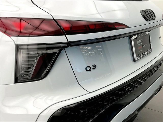 2026 Audi Q3 Base - Photo 9