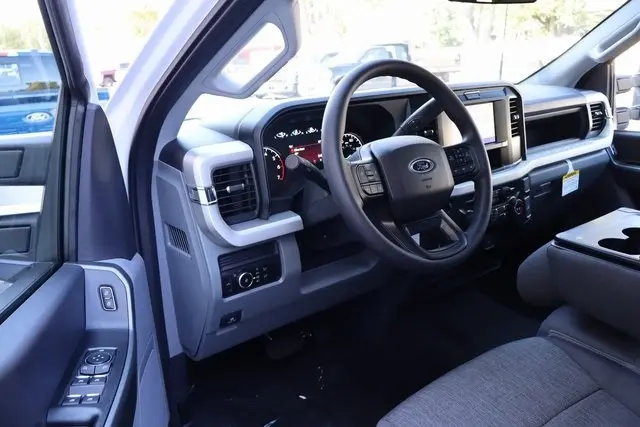 2026 Ford F-250 photo 4