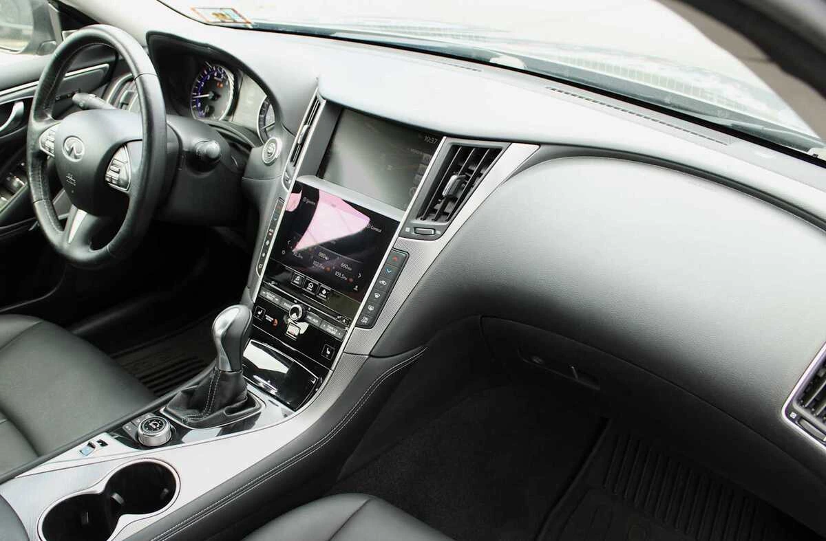 2017 INFINITI Q50 Premium - Photo 24