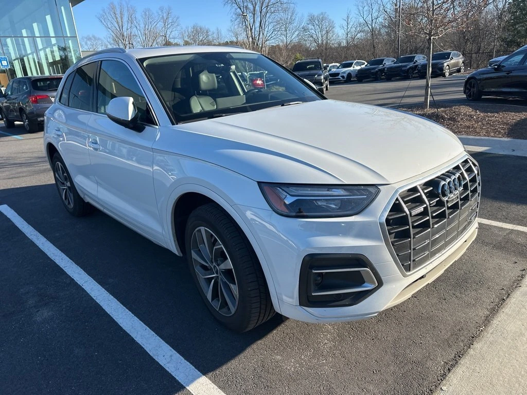 2021 Audi Q5 Premium Plus's photo