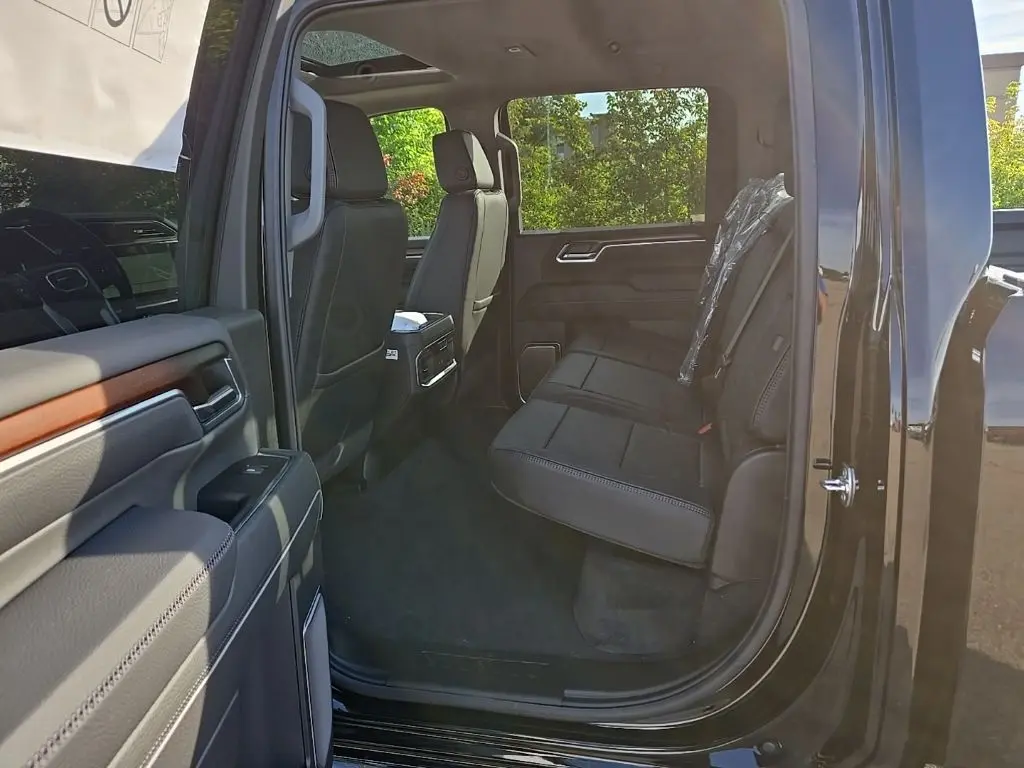 2025 Gmc Sierra HD Denali photo 31