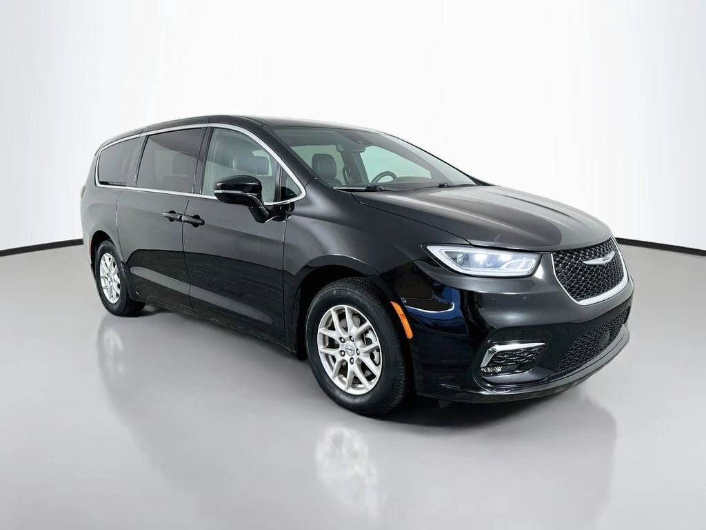 2025 Chrysler Pacifica
