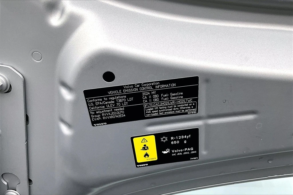 2024 Volvo - image 31