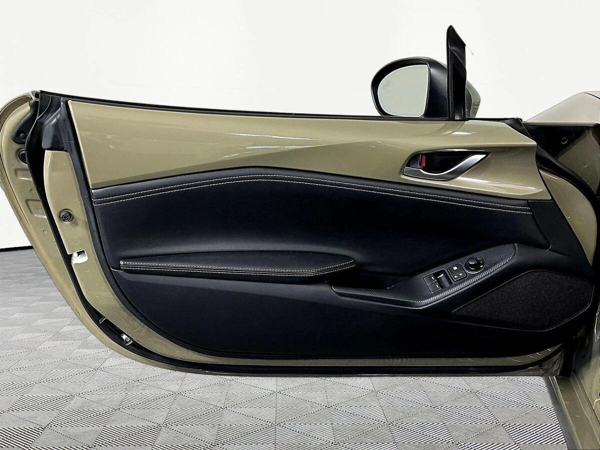 2024 Mazda MX-5 Miata RF Grand Touring - Photo 17
