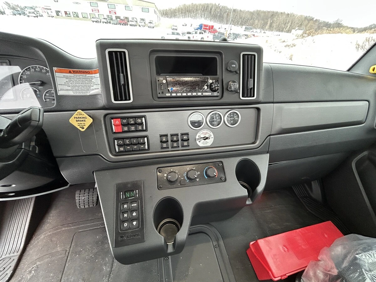 2025 Freightliner M2 106 in Roberts, WI — photo 8