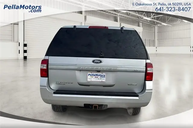 2015 Ford Expedition EL Platinum photo 3