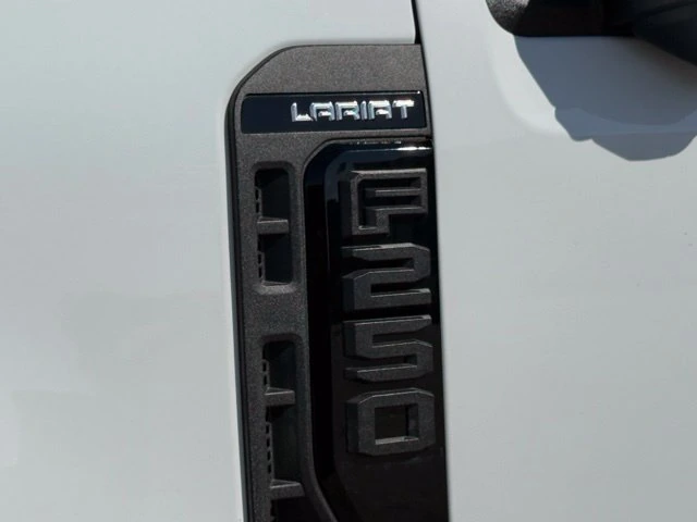 2026 Ford — photo 5