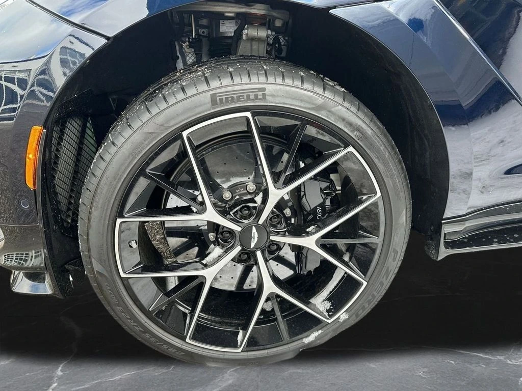 2026 Aston Martin DBX 707 - Photo 35