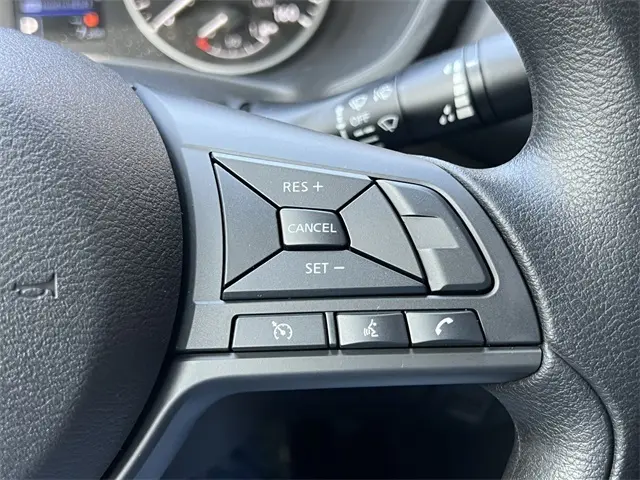 2025 Nissan Sentra S photo 13