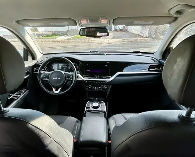 2022 Kia Niro EV EX photo 4