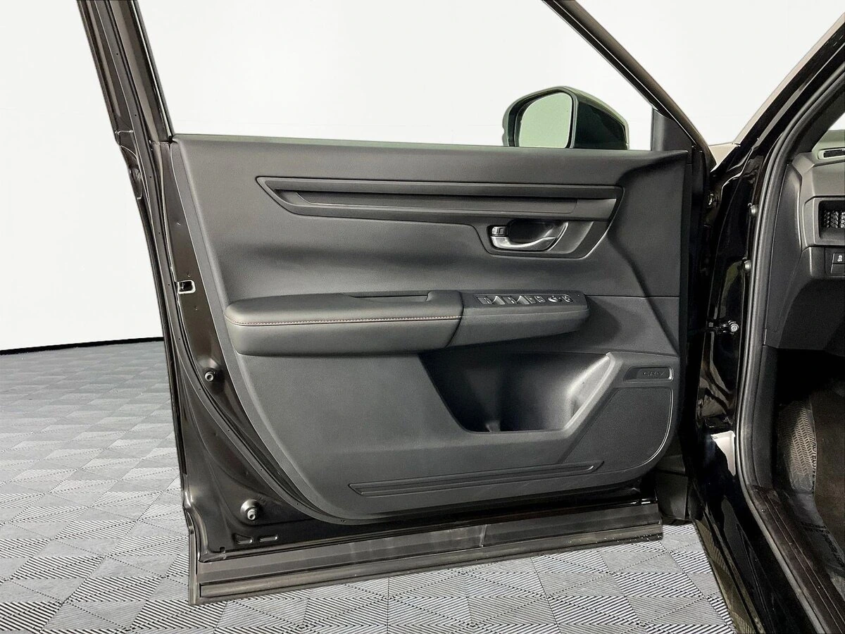 2025 Honda CR-V Sport - Photo 20