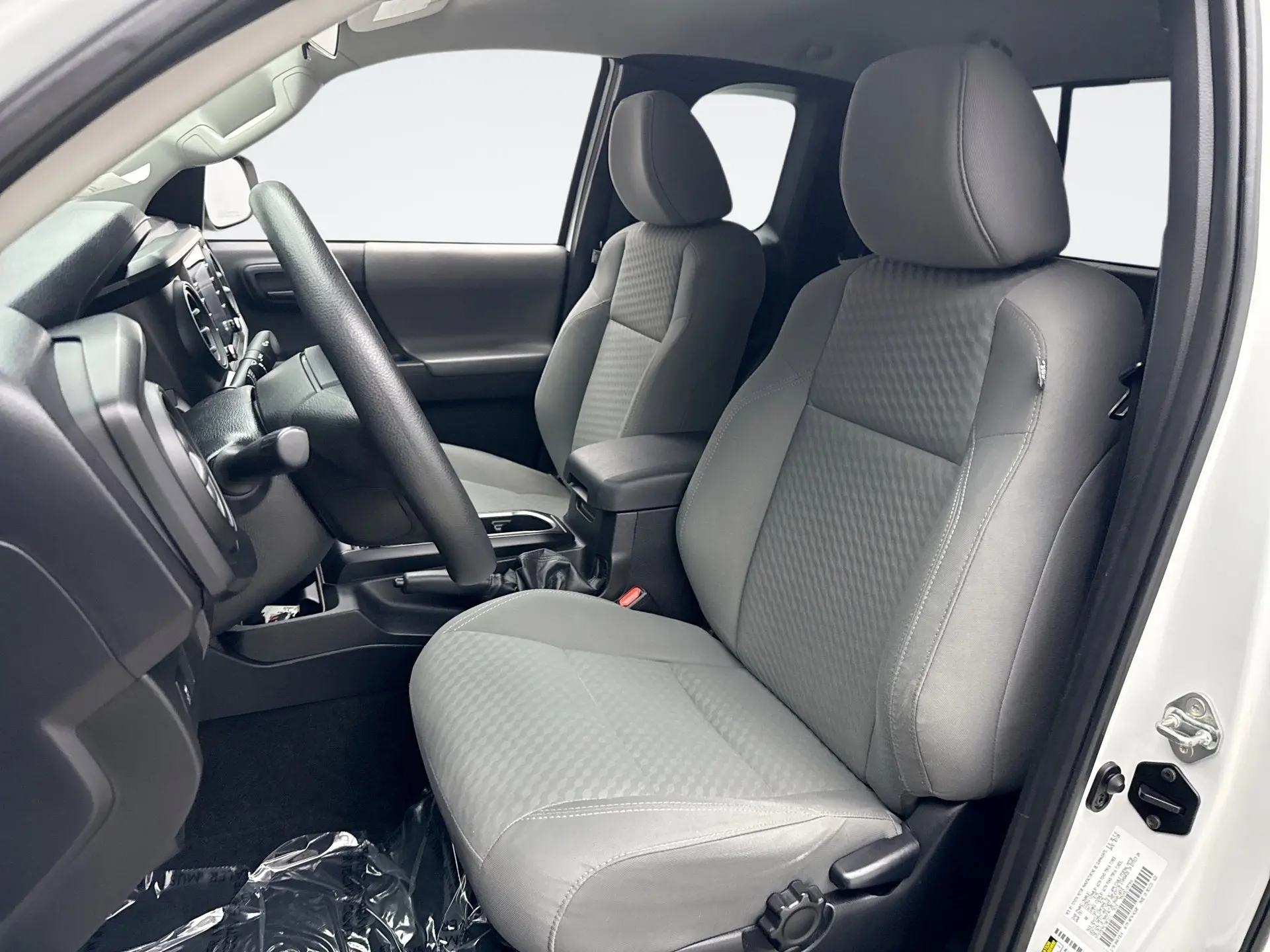 2020 Toyota Tacoma SR photo 10