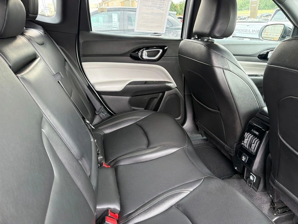 2025 Jeep Compass Limited - Photo 13