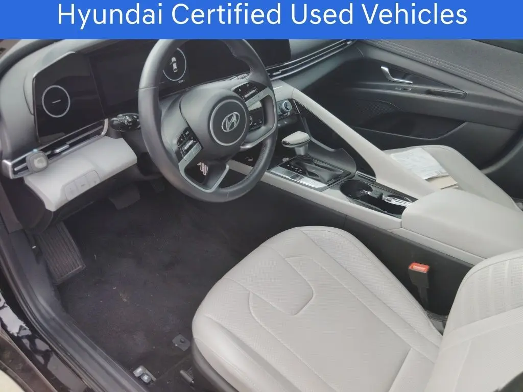 2023 Hyundai Elantra Limited photo 6