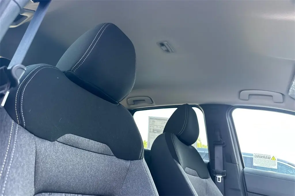 2026 Nissan Kicks SV photo 12
