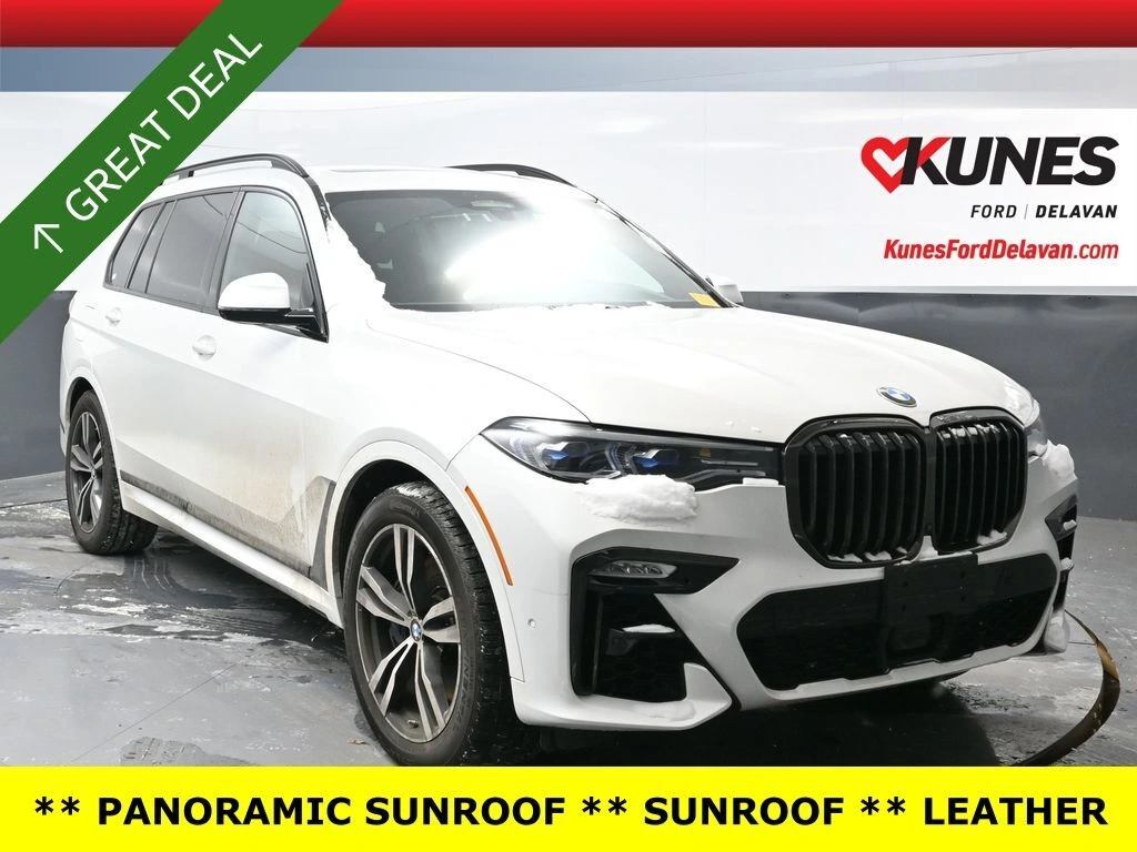 2021 BMW X7 M50i's photo