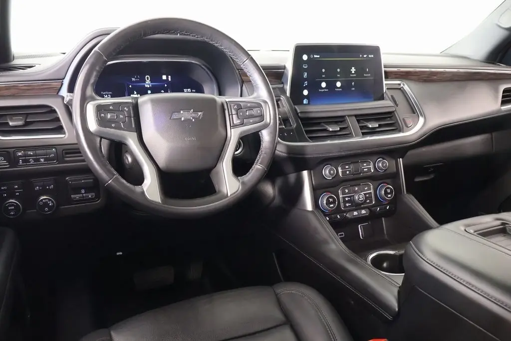 2022 Chevrolet Tahoe Z71 photo 2