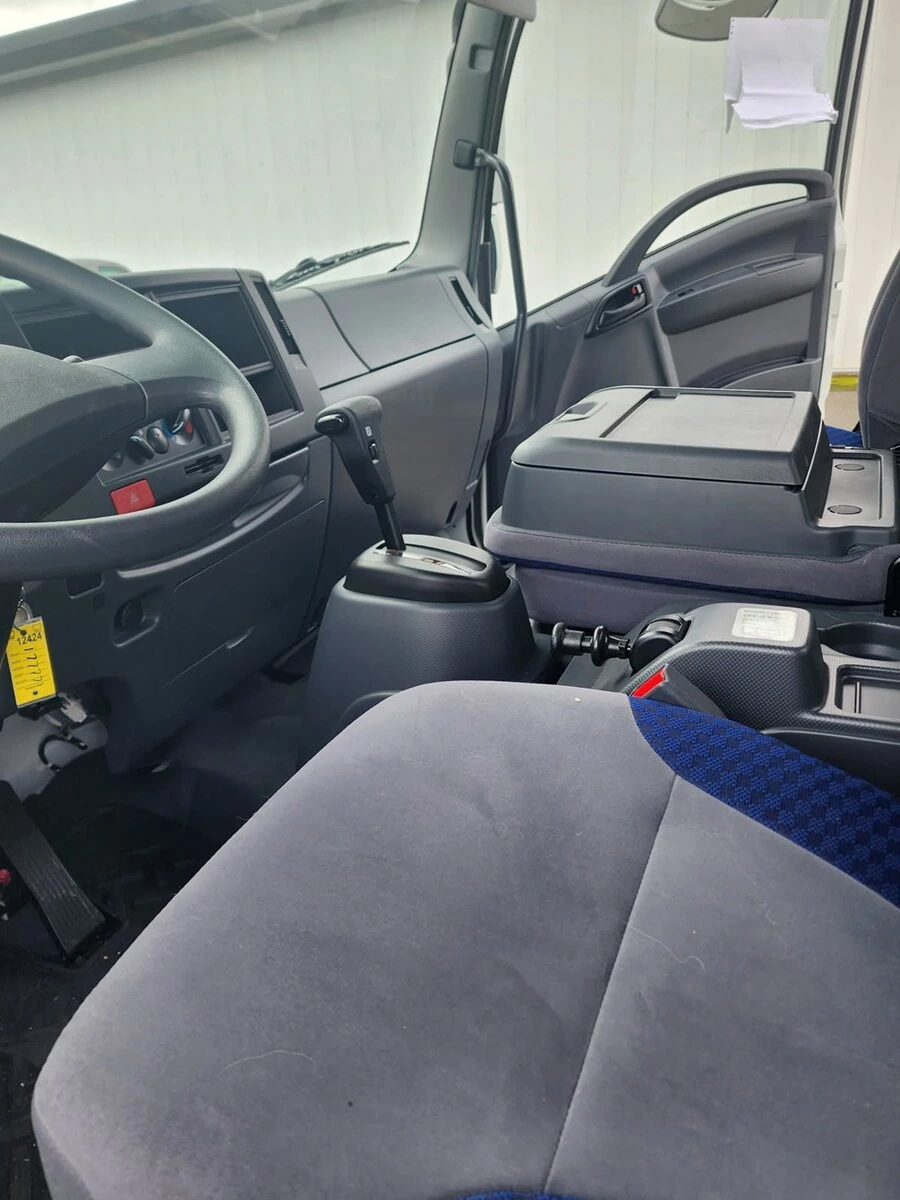 2025 Isuzu FTR — photo 7