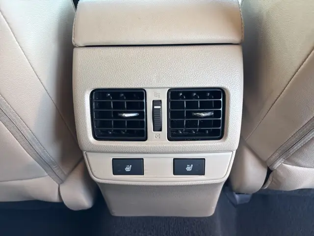 2017 Subaru Outback Limited photo 13