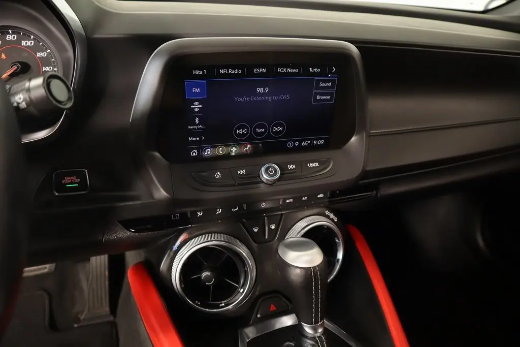 2024 Chevrolet Camaro 1LT photo 5