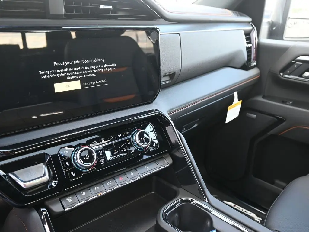 2025 Gmc Sierra HD AT4 photo 16