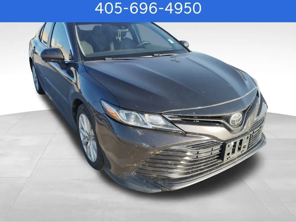 Used 2018 Toyota Camry LE with VIN 4T1B11HK7JU049610 for sale in Edmond, OK