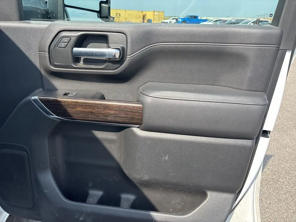 2020 Gmc Sierra SLE photo 19