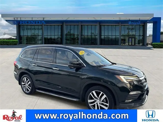 2016 Honda Pilot Touring's photo