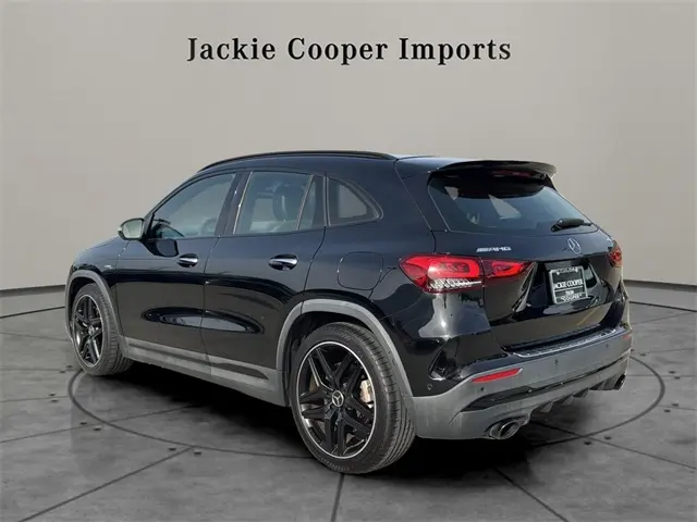 2022 Mercedes Benz GLA 35 AMG 4MATIC photo 3