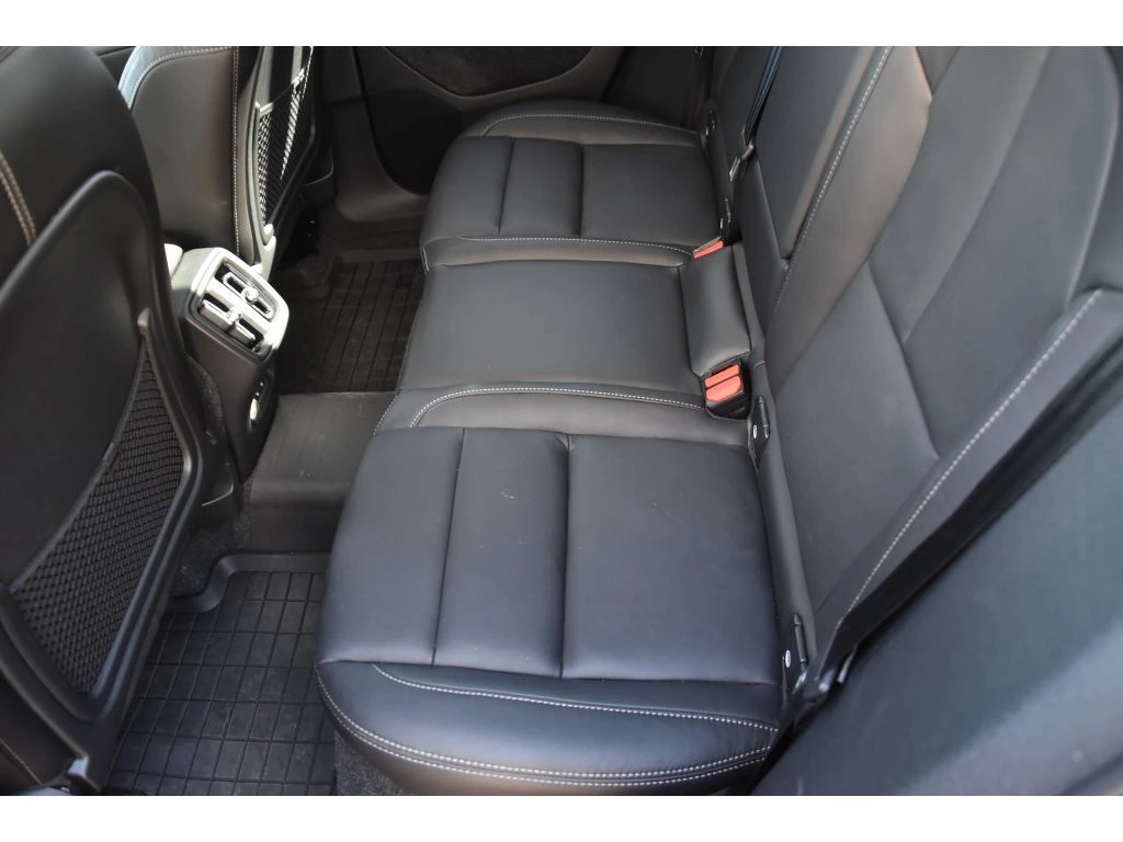 2026 Volvo - image 15