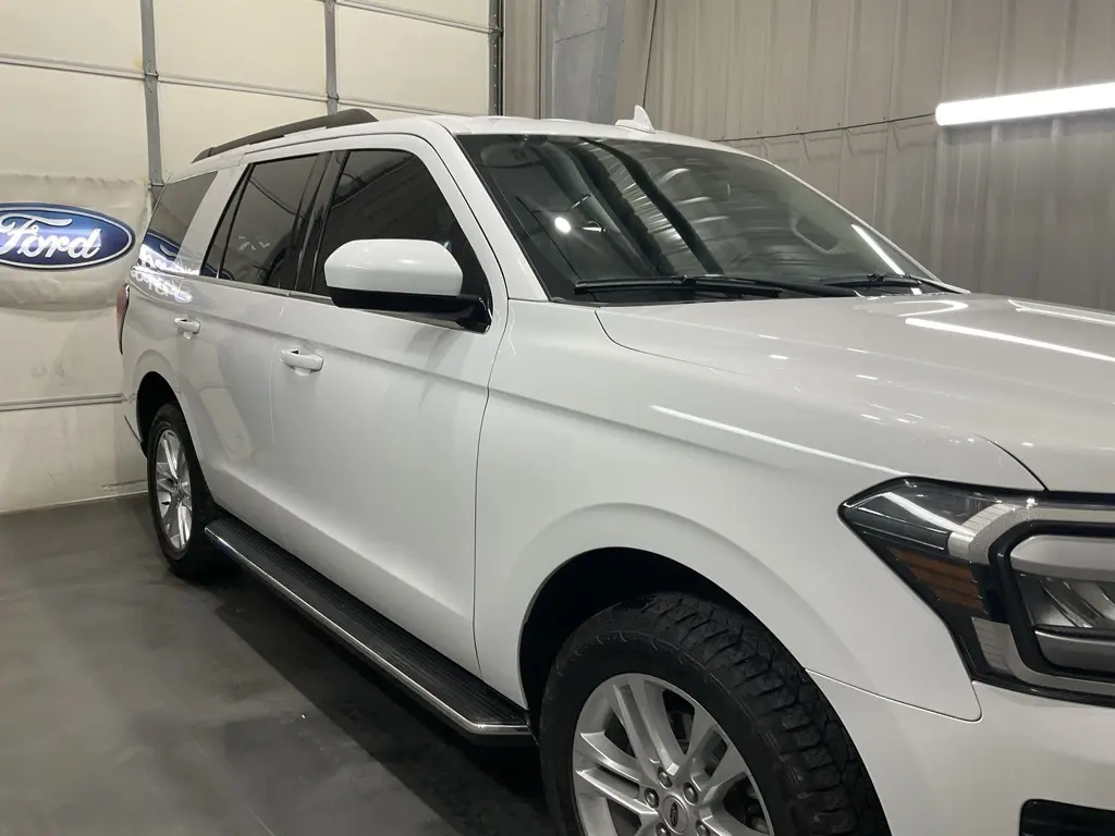 2022 Ford Expedition XLT photo 4